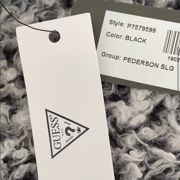 Patent black guess wallet - Picture 6 of 6